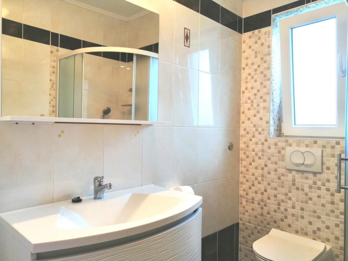 Lovely Sea View House In Island Krk