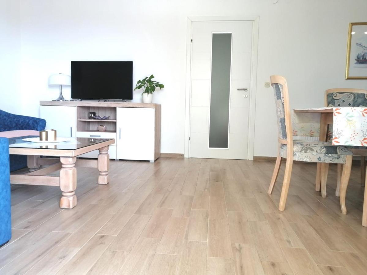Lovely Sea View House In Island Krk Appartement