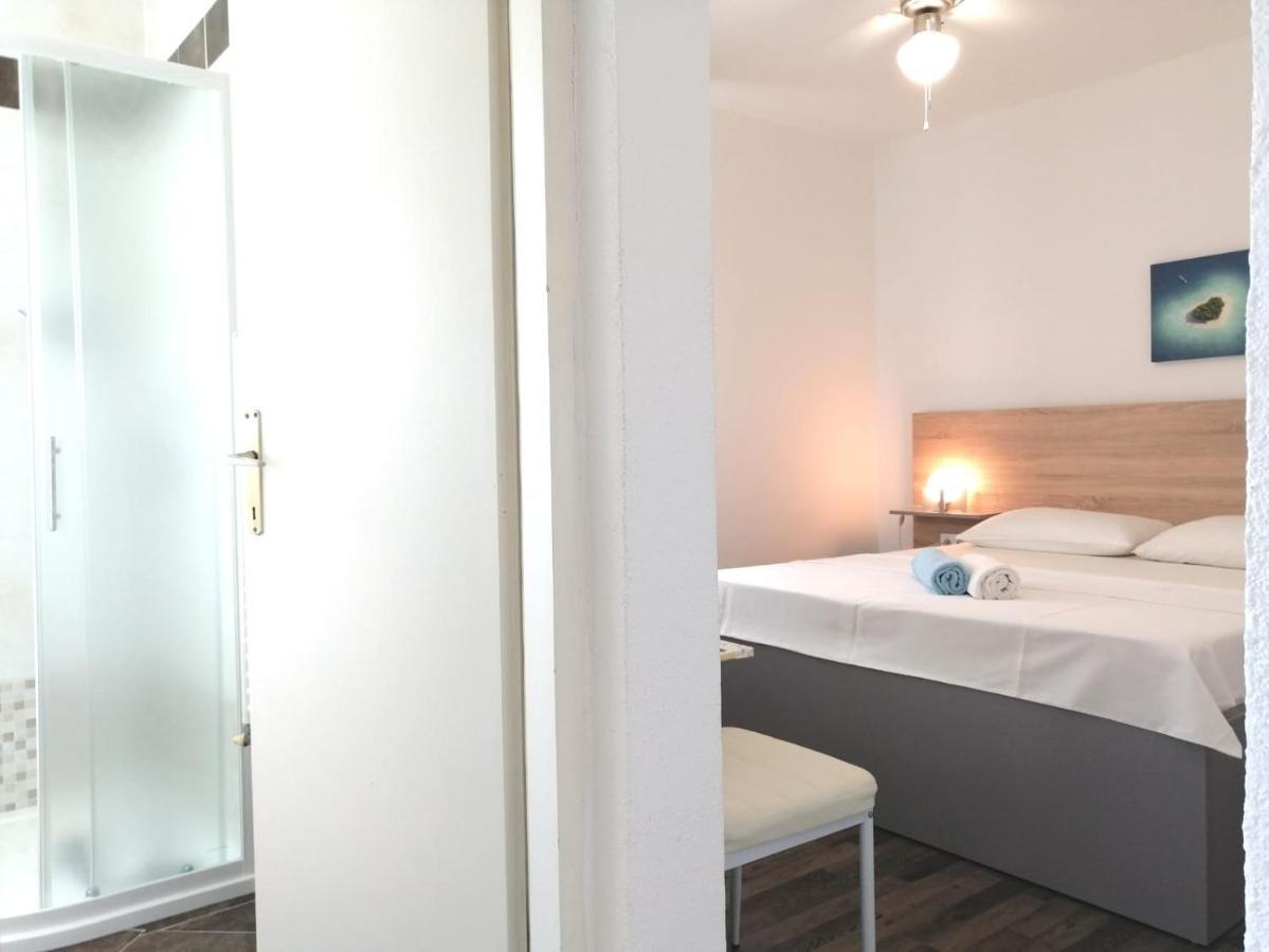 Lovely Sea View House In Island Krk Malinska