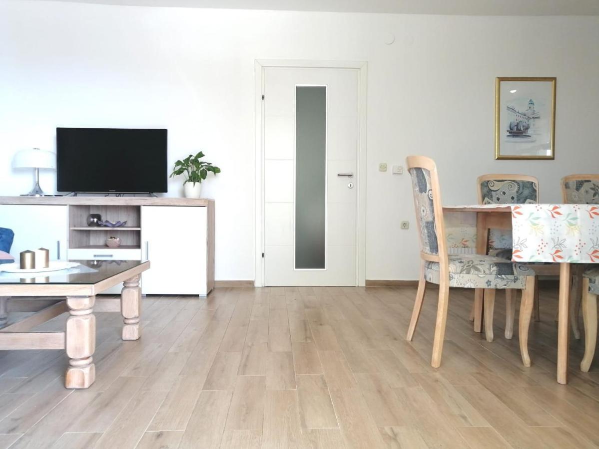 Lovely Sea View House In Island Krk Apartment *
